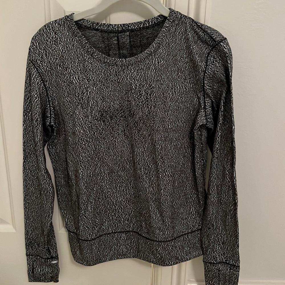 Long sleeve workout top